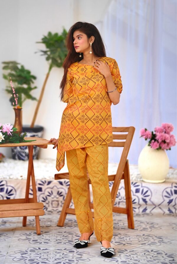 Printed | 2 Piece Premium Lawn | Musturd Yellow