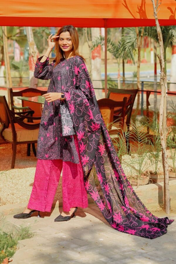 Printed | 3 Piece Lawn - Black and Pink